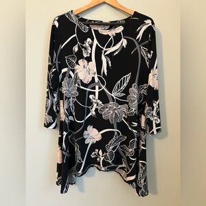 Alfani Black and White Floral Print Asymmetrical Blouse with 3/4 Sleeves, Size L